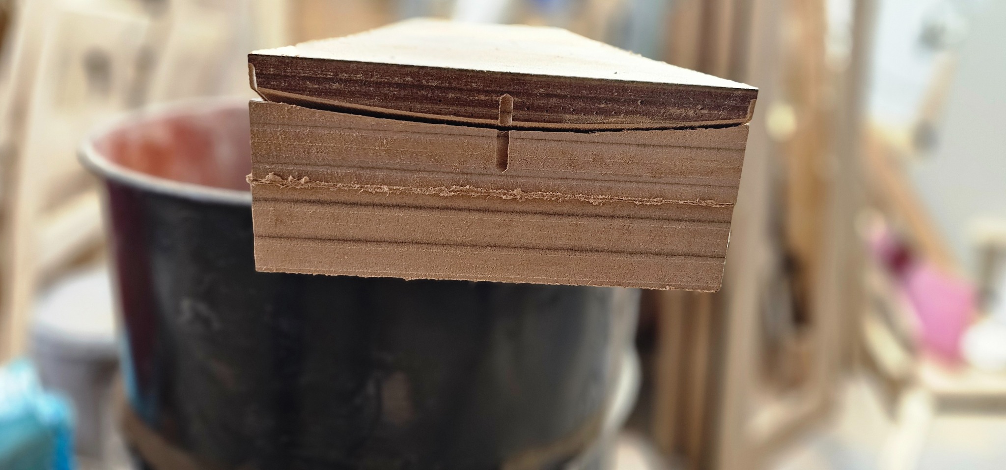 Compact skateboard mold end profile